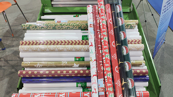 復(fù)卷機(jī)操作注意事項(xiàng)及性能特點(diǎn)有哪些？